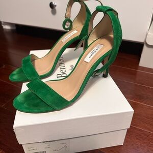 LK Bennett Green Suede Heels- size 37